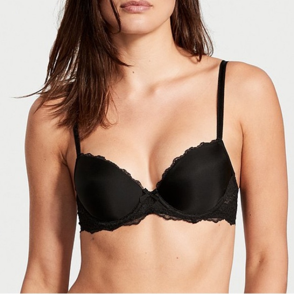 Victoria's Secret Black Dream Angels Smooth & Lace Lightly Lined Demi Bra